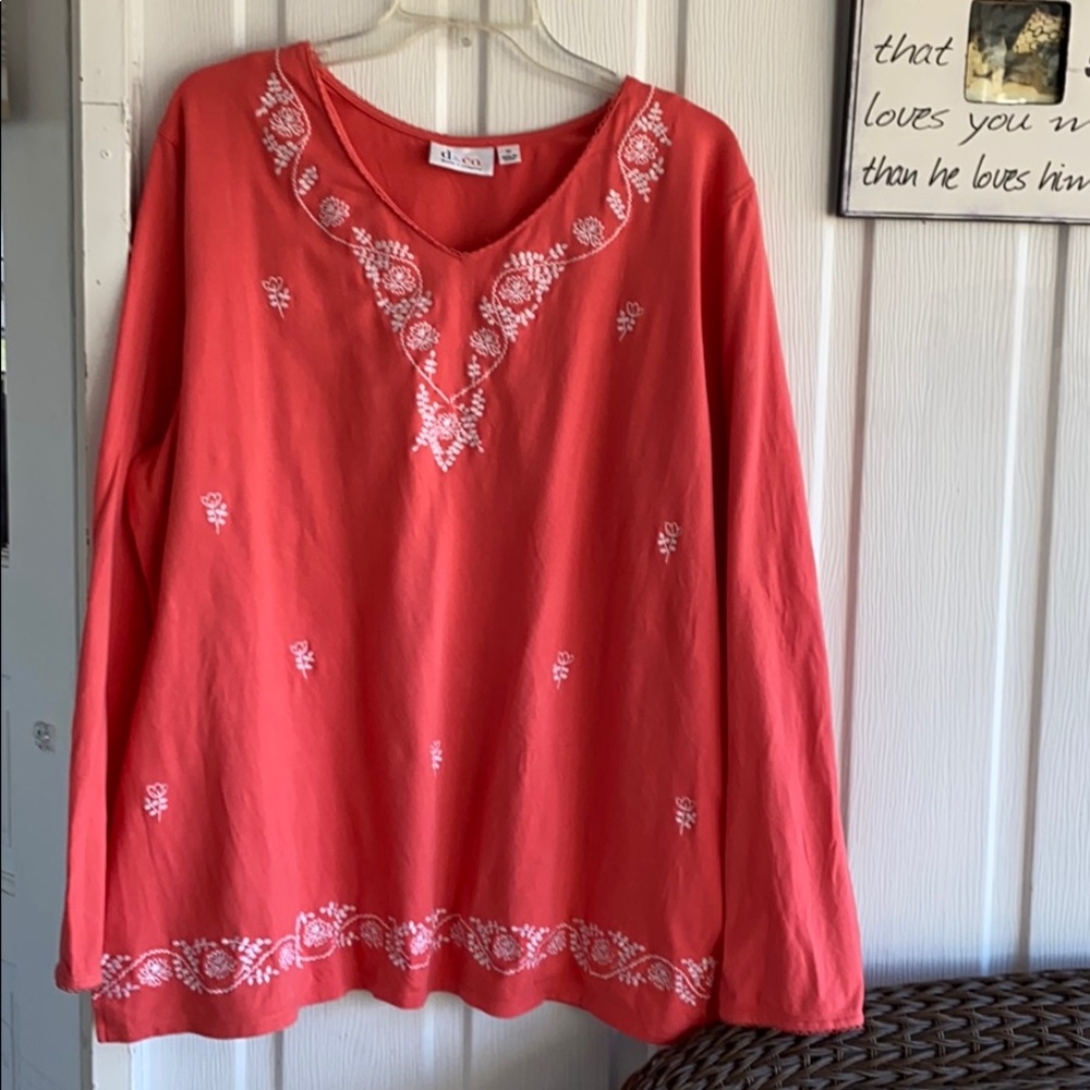 D & Co Long Sleeves Tops